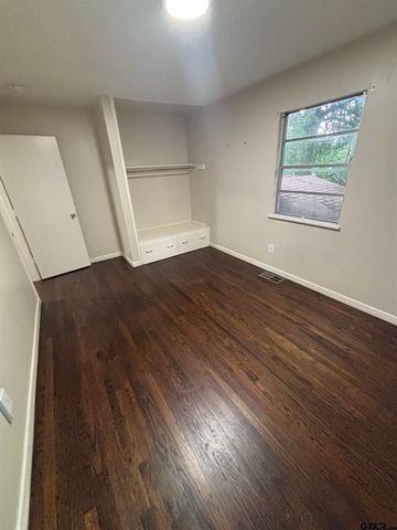 3135 Rollingwood Dr., Tyler, TX 75701