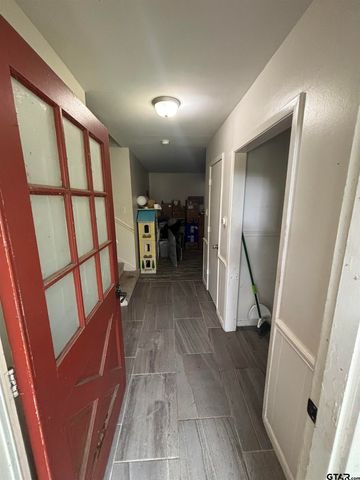 3135 Rollingwood Dr., Tyler, TX 75701