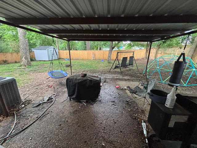 3135 Rollingwood Dr., Tyler, TX 75701