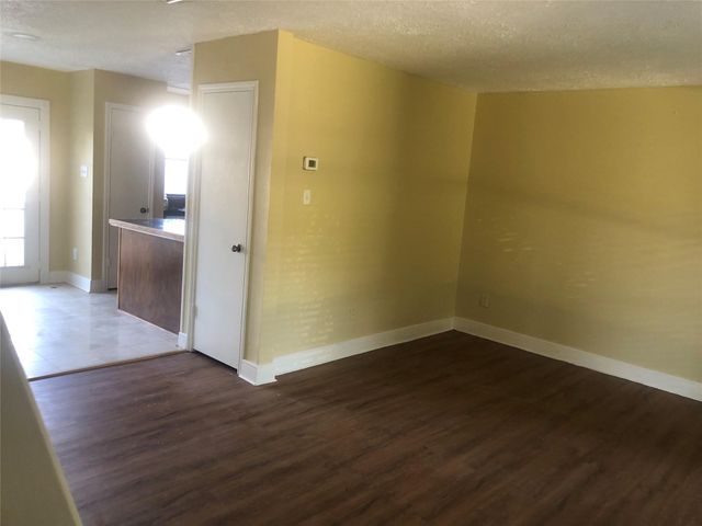 9308 Westwood Village Drive 21, Houston, TX 77036