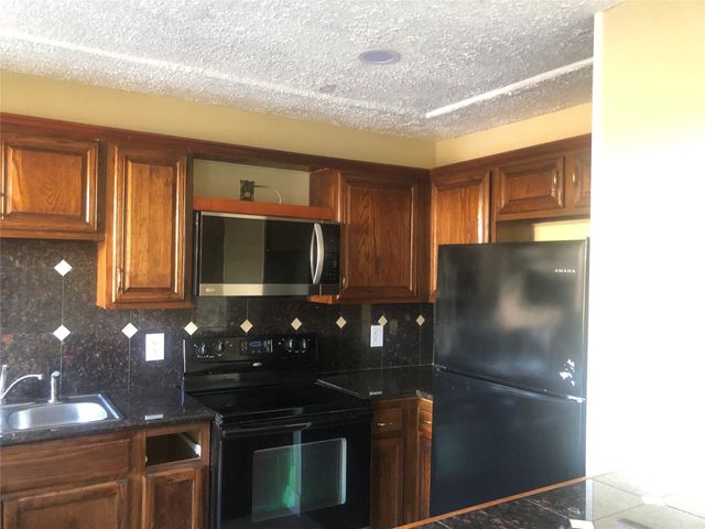 9308 Westwood Village Drive 21, Houston, TX 77036