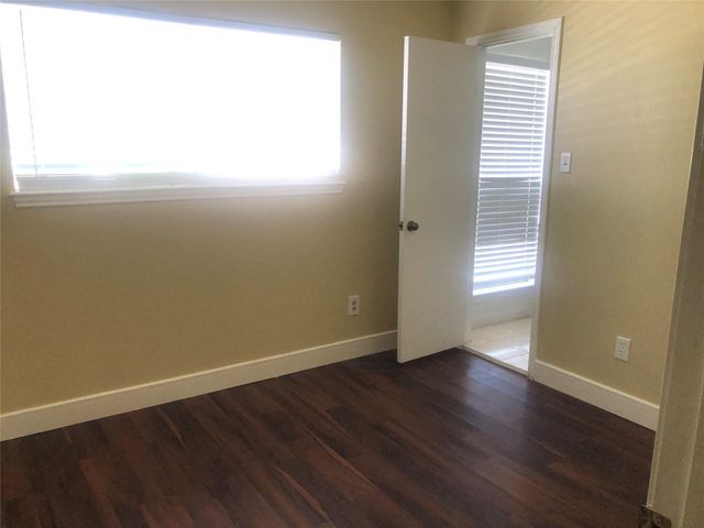 9308 Westwood Village Drive 21, Houston, TX 77036