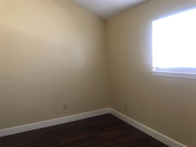 9308 Westwood Village Drive 21, Houston, TX 77036