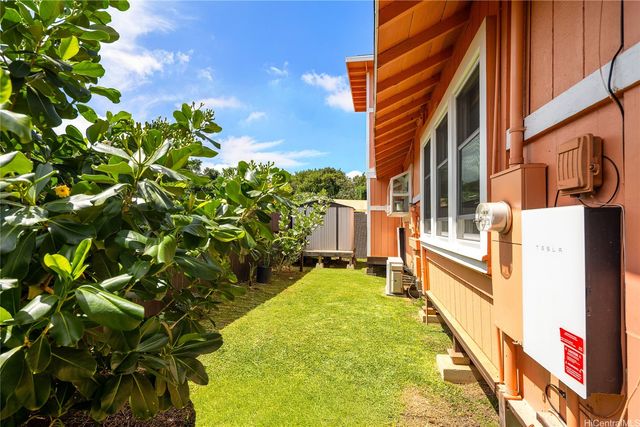 66-131 Nalimu Road, Haleiwa, HI 96712