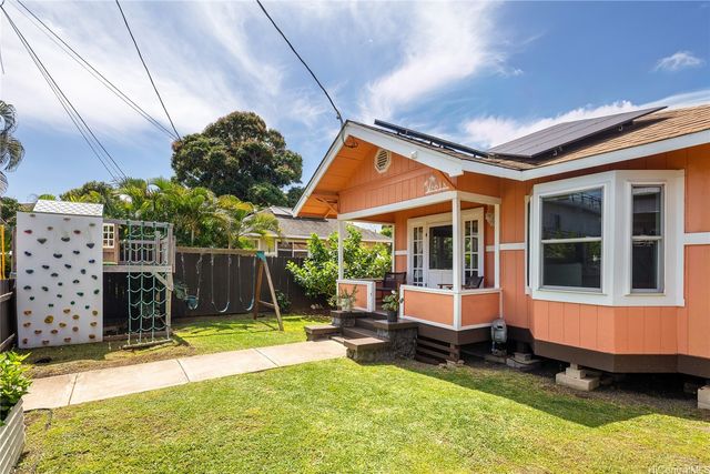 66-131 Nalimu Road, Haleiwa, HI 96712