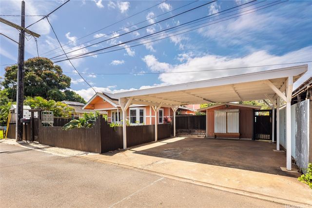 66-131 Nalimu Road, Haleiwa, HI 96712