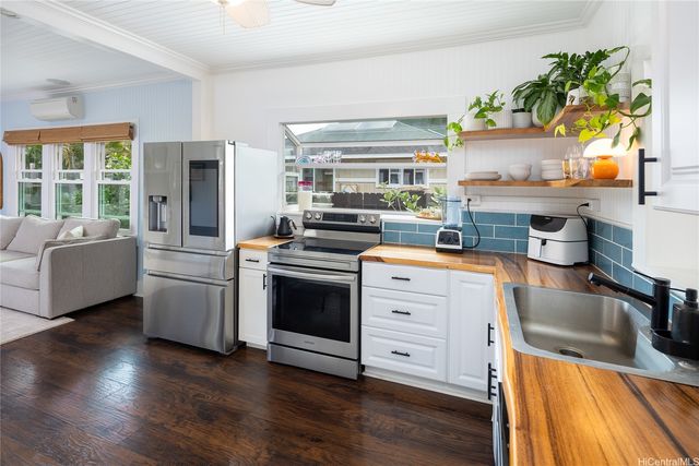 66-131 Nalimu Road, Haleiwa, HI 96712