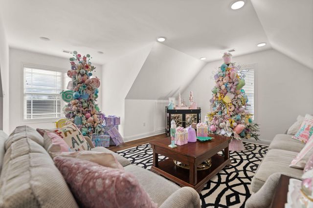 210 Marco Island Drive, Somerset, KY 42503