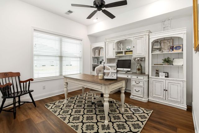 210 Marco Island Drive, Somerset, KY 42503