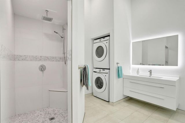 431 S Cortez Drive 431, Margate, FL 33068