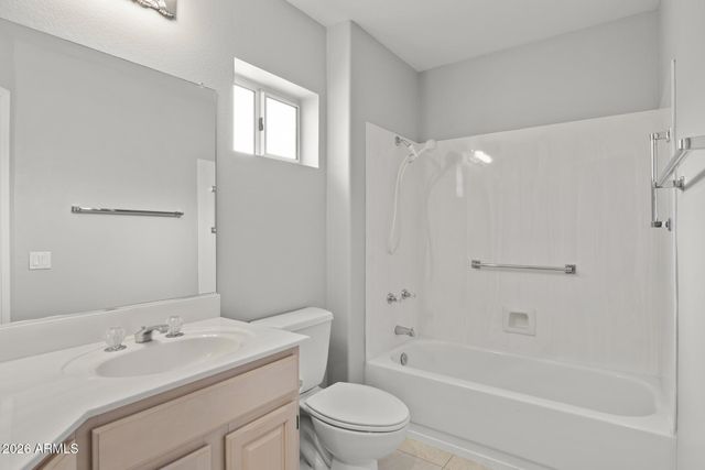 15704 W SENTINEL Drive, Sun City West, AZ 85375