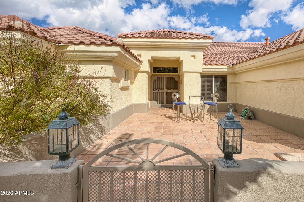 15704 W SENTINEL Drive, Sun City West, AZ 85375