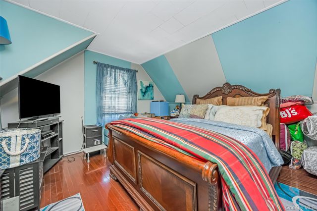 12135 Milburn Street, Springfield Gardens, NY 11413