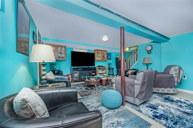 12135 Milburn Street, Springfield Gardens, NY 11413