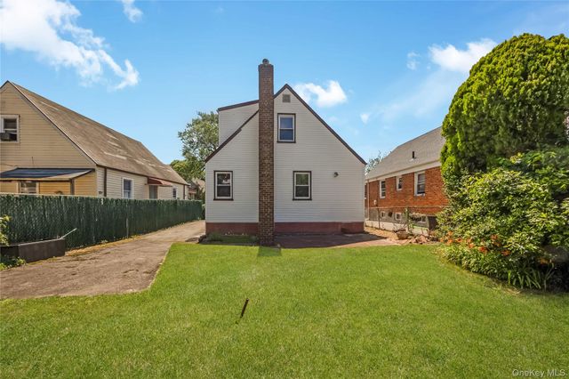 12135 Milburn Street, Springfield Gardens, NY 11413
