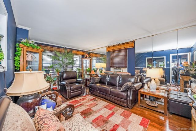 12135 Milburn Street, Springfield Gardens, NY 11413