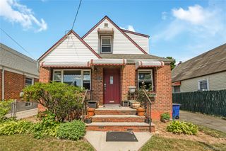 12135 Milburn Street, Springfield Gardens, NY 11413