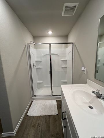 8824 Broad Wing Dr, San Antonio, TX 78222
