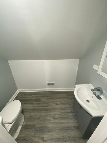 1519 W 73rd Street, Chicago, IL 60636