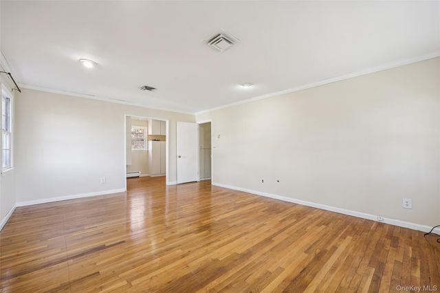 37 Minuteman Circle, Orangeburg, NY 10962