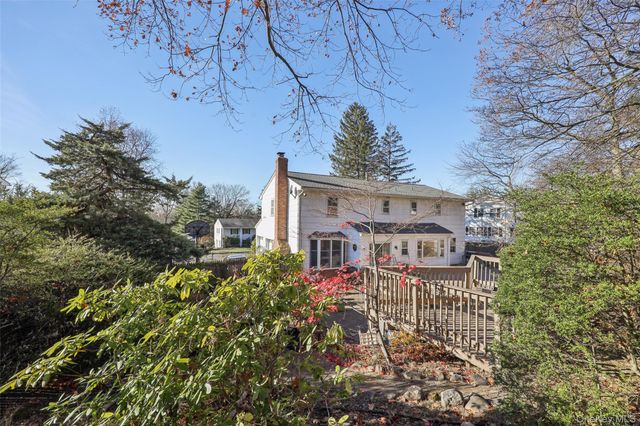 37 Minuteman Circle, Orangeburg, NY 10962