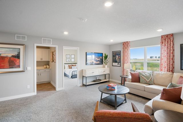 2089 Kestrel Drive, Shakopee, MN 55379