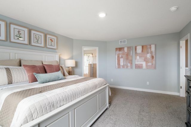 2089 Kestrel Drive, Shakopee, MN 55379