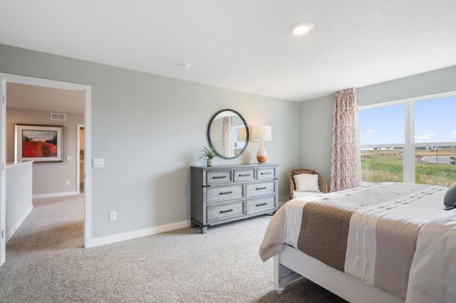 2089 Kestrel Drive, Shakopee, MN 55379
