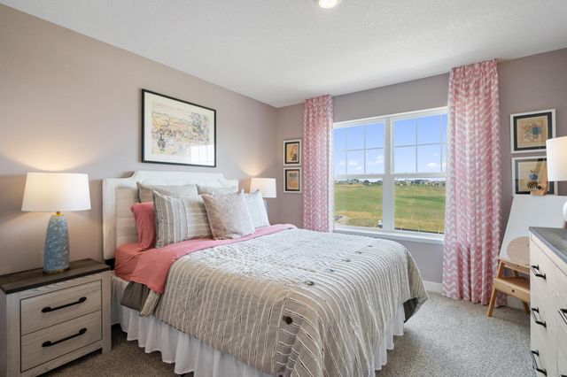 2089 Kestrel Drive, Shakopee, MN 55379