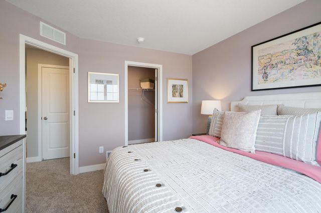 2089 Kestrel Drive, Shakopee, MN 55379