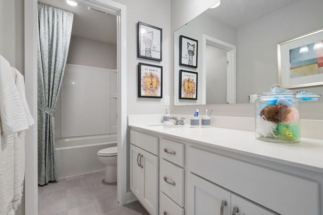 2089 Kestrel Drive, Shakopee, MN 55379