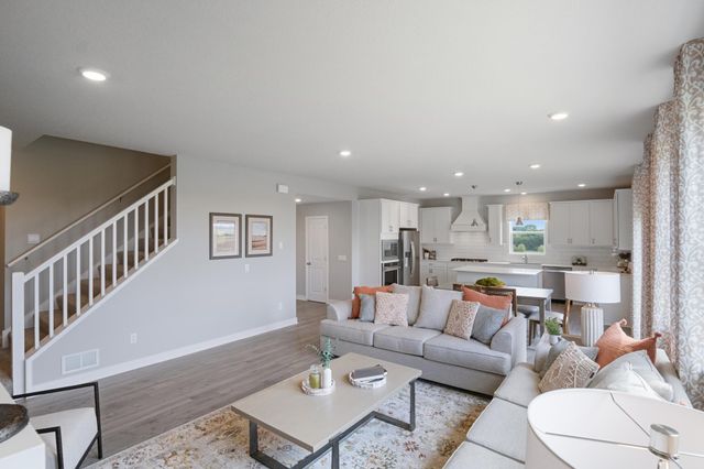 2089 Kestrel Drive, Shakopee, MN 55379