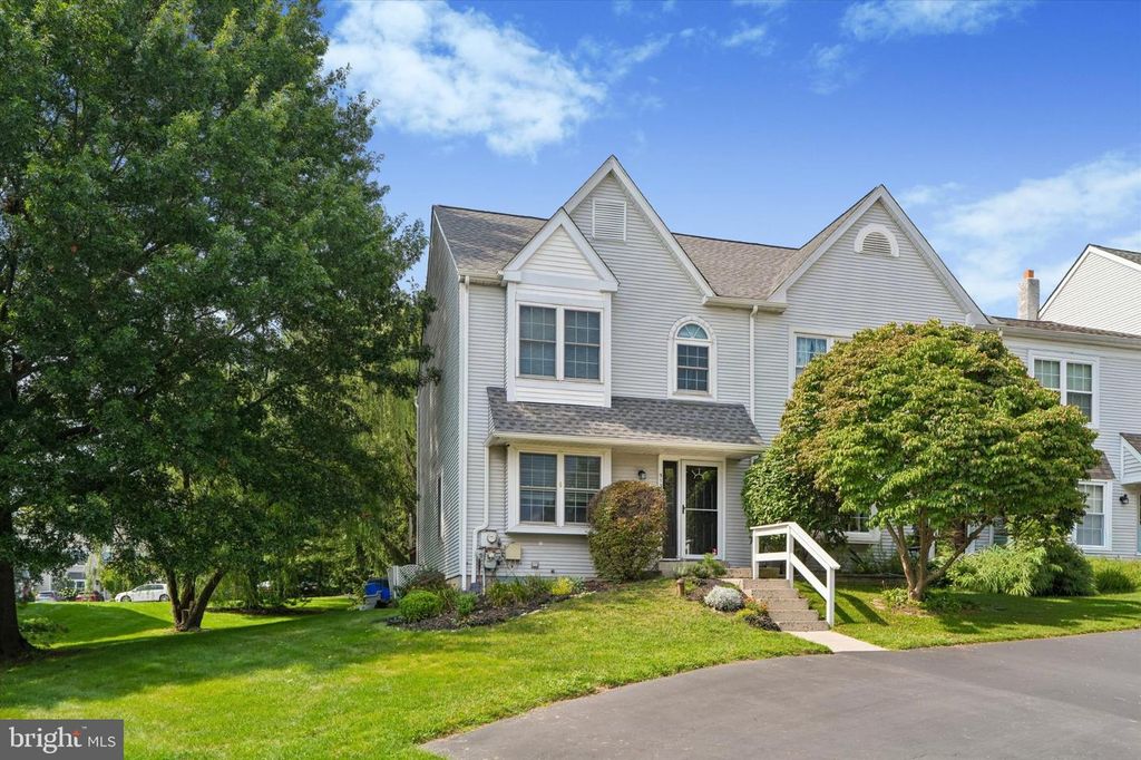 513 CAROUSEL CIR, WEST NORRITON, PA 19403 — photo 2