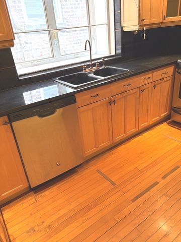 7713 S Cornell Avenue, Chicago, IL 60649