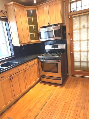 7713 S Cornell Avenue, Chicago, IL 60649