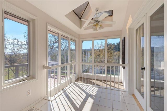 395 Autumn Lane, Jacksonville, OR 97530