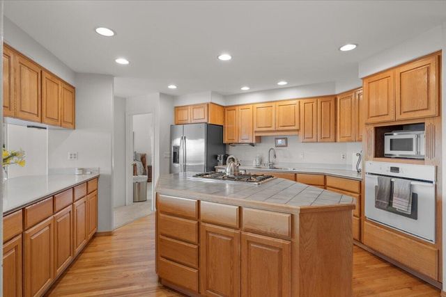 395 Autumn Lane, Jacksonville, OR 97530