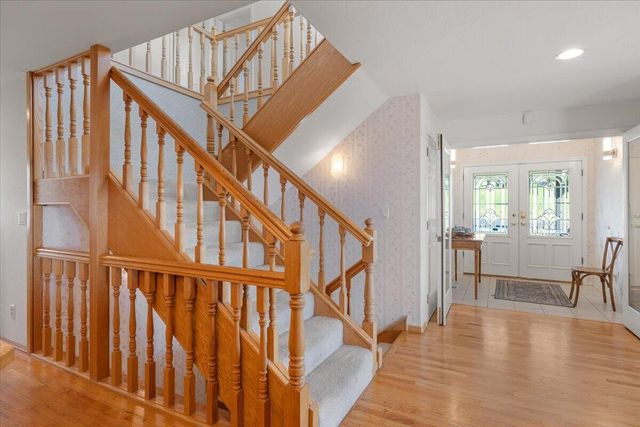 395 Autumn Lane, Jacksonville, OR 97530