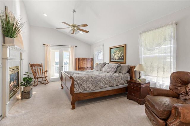 395 Autumn Lane, Jacksonville, OR 97530