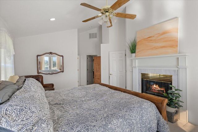 395 Autumn Lane, Jacksonville, OR 97530