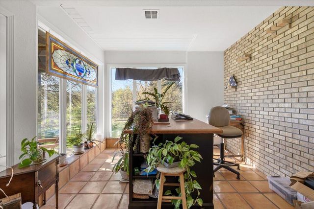 395 Autumn Lane, Jacksonville, OR 97530