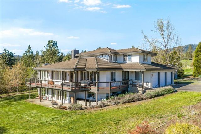 395 Autumn Lane, Jacksonville, OR 97530