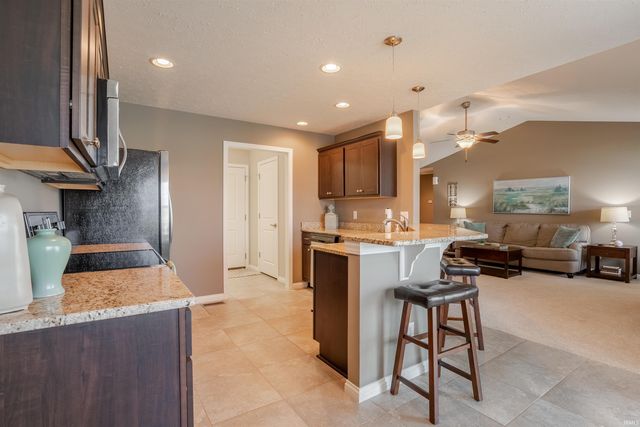 9916 Arbor Lake Drive, Newburgh, IN 47630