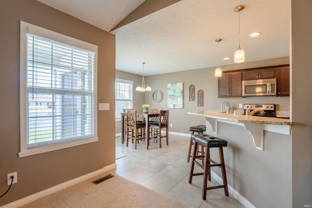 9916 Arbor Lake Drive, Newburgh, IN 47630
