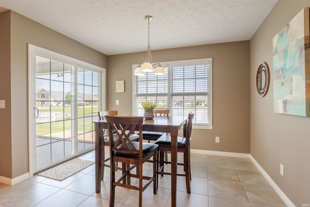 9916 Arbor Lake Drive, Newburgh, IN 47630