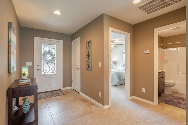 9916 Arbor Lake Drive, Newburgh, IN 47630