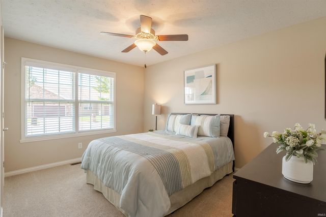 9916 Arbor Lake Drive, Newburgh, IN 47630