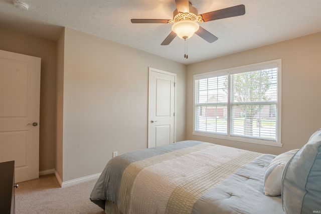9916 Arbor Lake Drive, Newburgh, IN 47630