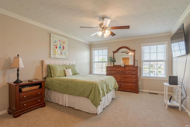 9916 Arbor Lake Drive, Newburgh, IN 47630