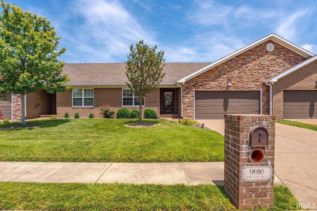 9916 Arbor Lake Drive, Newburgh, IN 47630